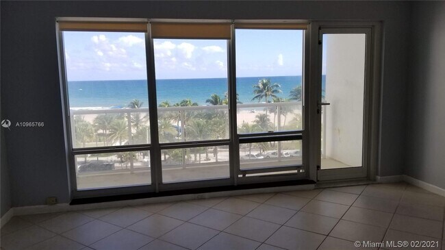 Building Photo - 111 N Pompano Beach Blvd