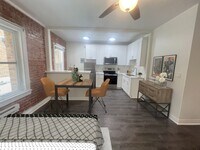 Building Photo - Flint 301 S Kenmore LLC