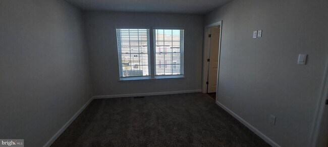 Building Photo - 1928 Fauna Dr