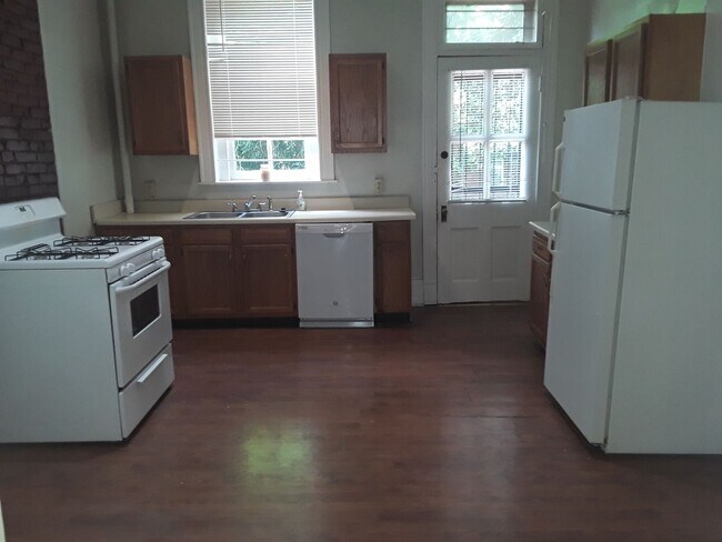 Building Photo - 1238 Garvin Pl
