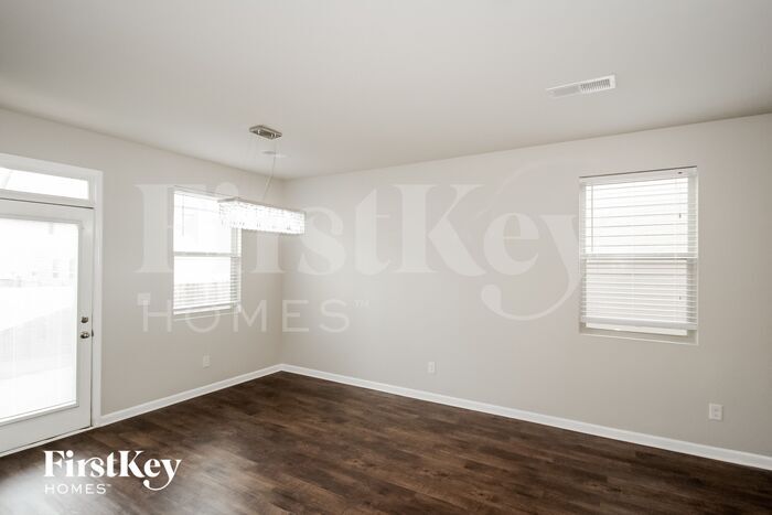 Building Photo - 11848 Lovejoy Crossing Blvd