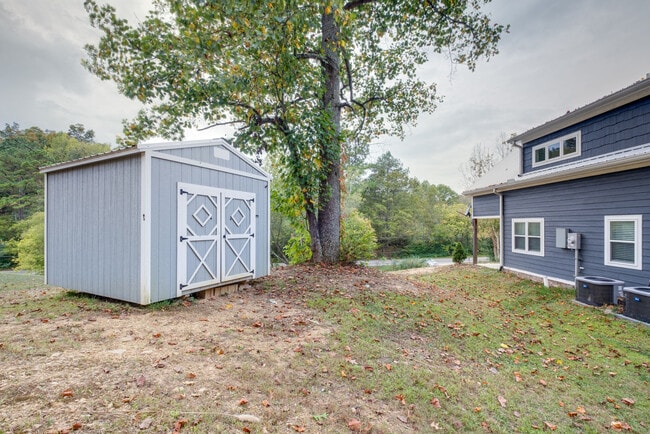 Building Photo - 6258 Campbellsville Pike