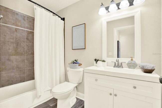 Building Photo - 1707 E New Orleans Ave