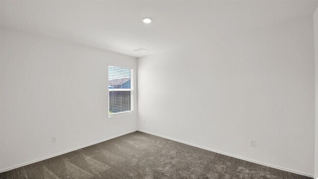 Building Photo - 136 Jack Browning Dr
