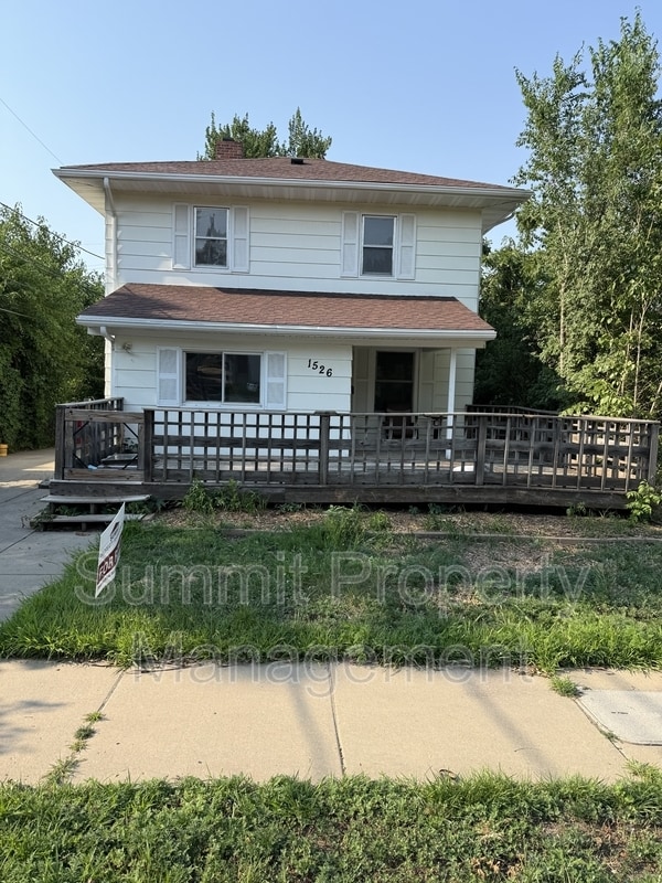 Building Photo - 1526 W 10th St