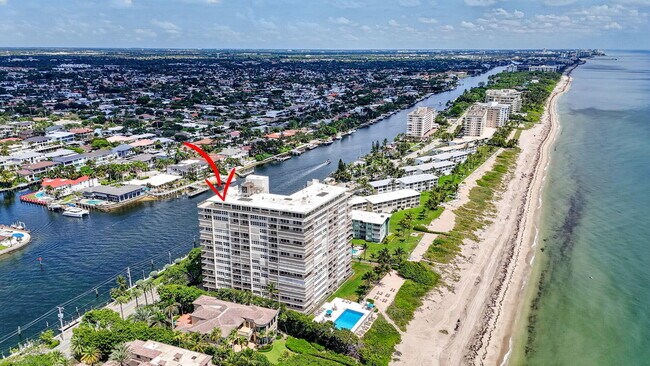 Building Photo - 1021 Hillsboro Mile