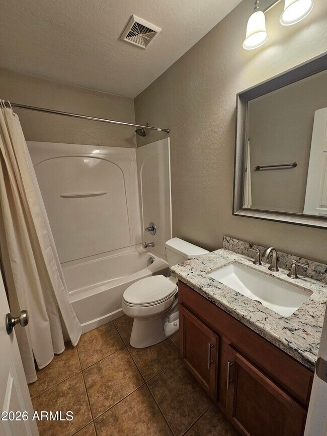 Building Photo - 4666 E Redfield Rd