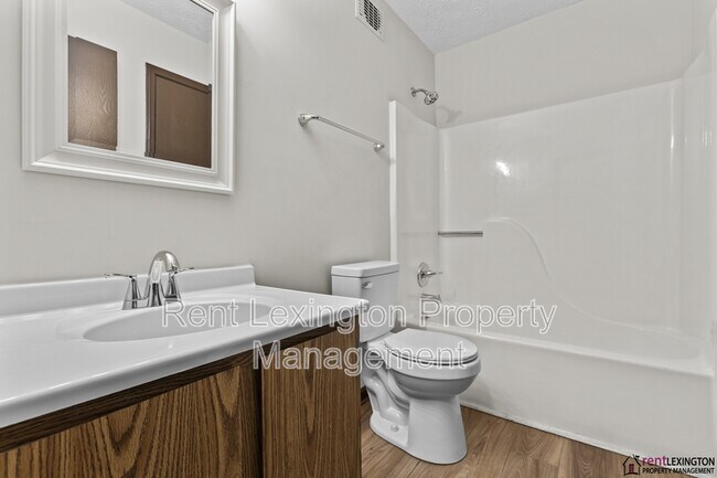 Building Photo - 3186 Beaver Creek Dr