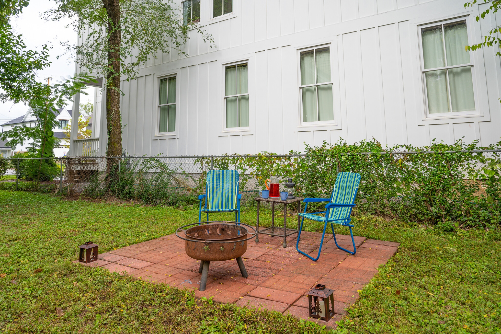 patio - 1000b Grandview Dr