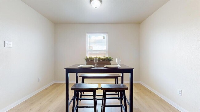 Building Photo - 2429 Regatta Ln