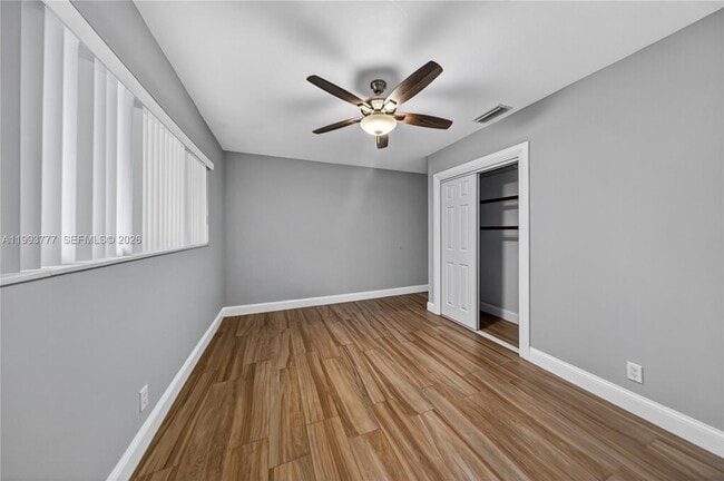 Building Photo - 2801 Coral Shores Dr