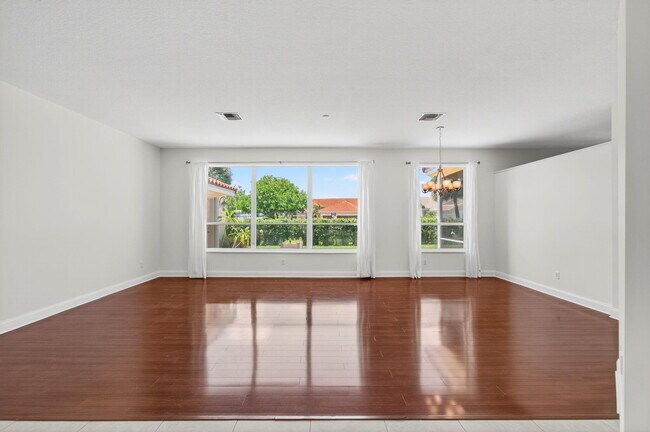 Building Photo - 9308 Lake Serena Dr