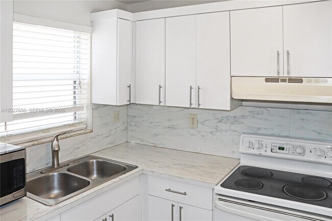 Building Photo - 15006 SW 80th Terrace