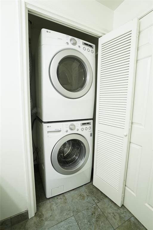 Building Photo - 15 Greenway Plaza