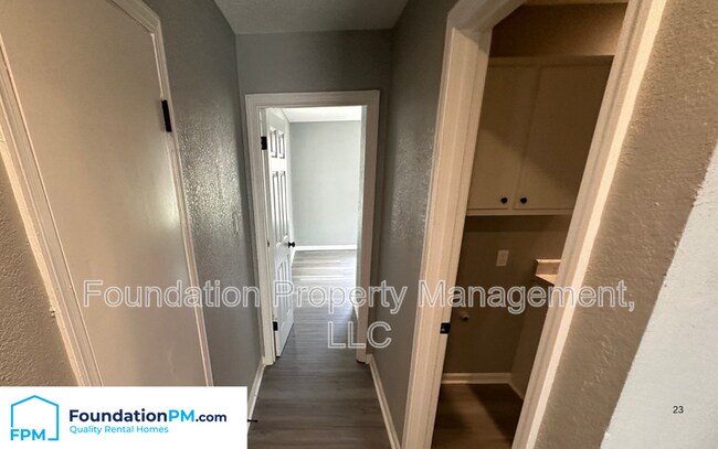 Building Photo - 4995 Stacey Rd