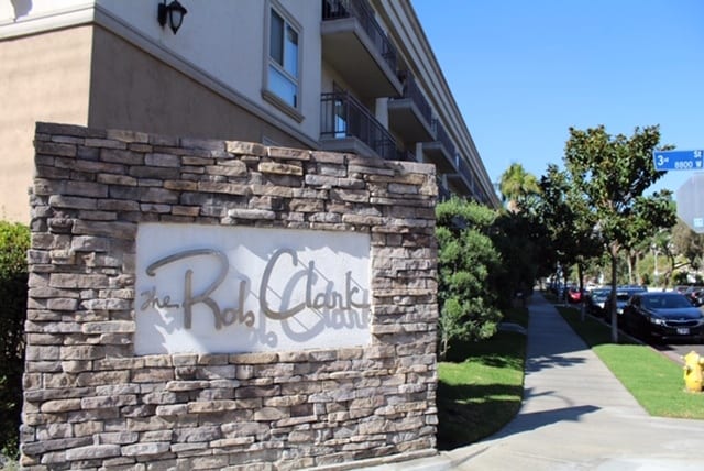 Building Photo - 141 S Clark Dr