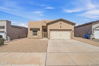 Building Photo - 909 Ada Ln