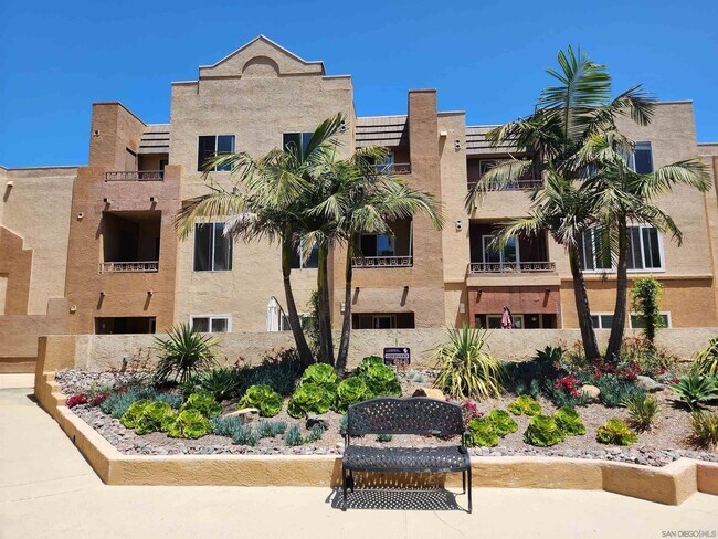 Building Photo - 3520 Lebon Dr