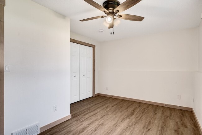 Building Photo - Cardinal Ave