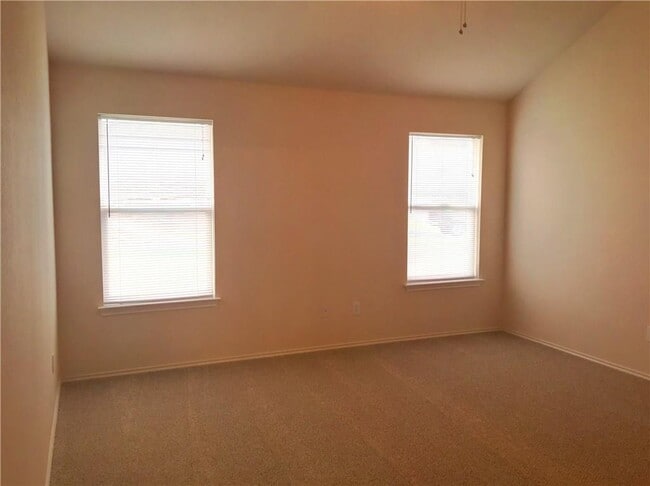 Building Photo - 3401 Longhorn Trail