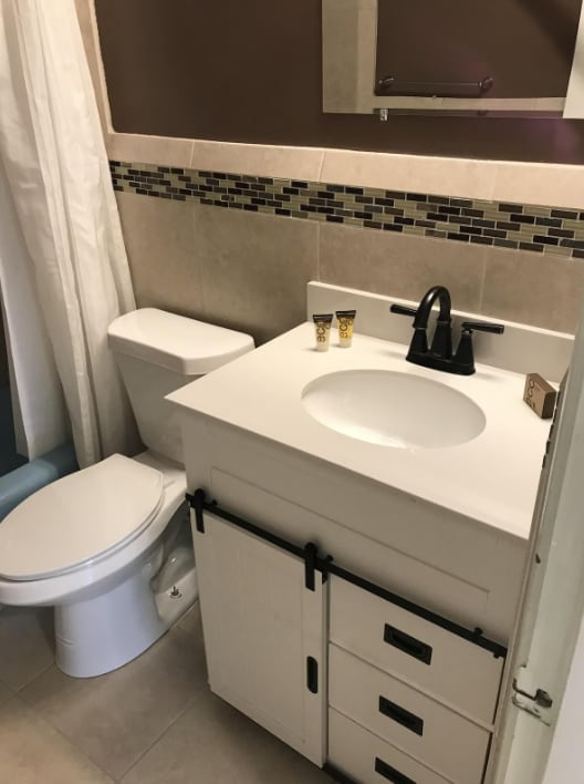 Building Photo - 3700-3700 Haines Rd N