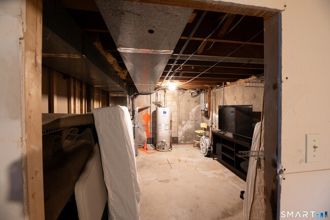 Building Photo - 3 Mountain View Dr