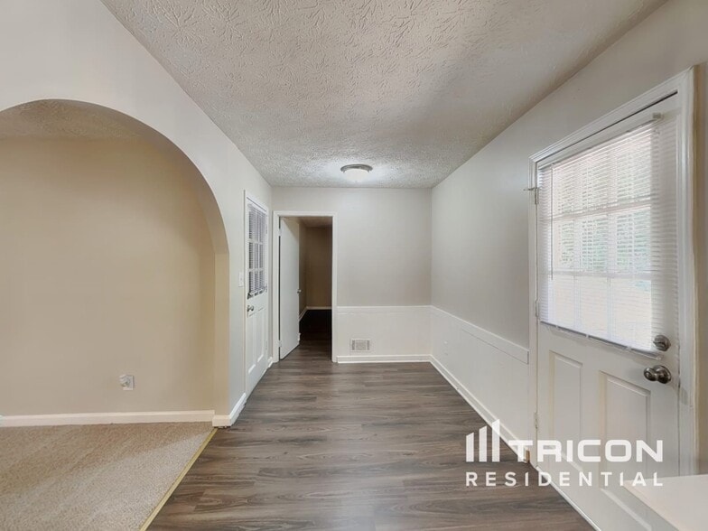 Building Photo - 65 Highland Cir