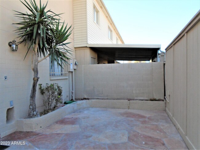 Building Photo - 6933 E Osborn Rd