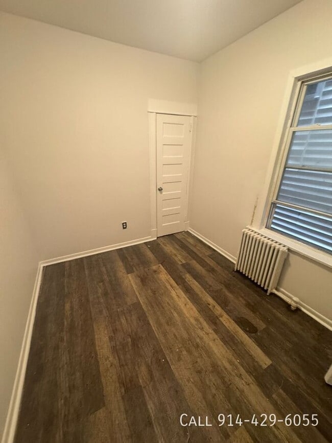 Building Photo - 154 Ridge Ave