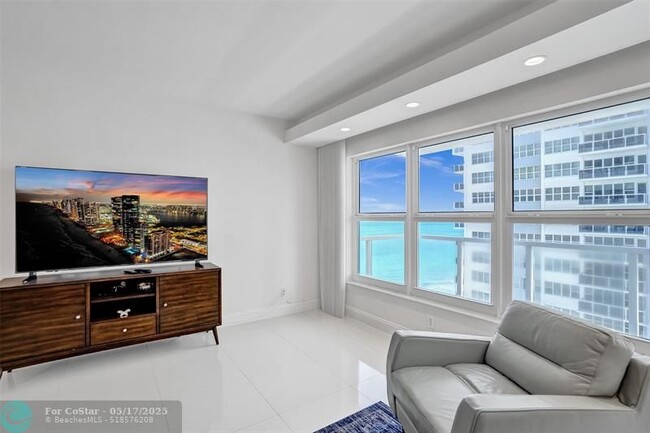 Building Photo - 3750 Galt Ocean Dr