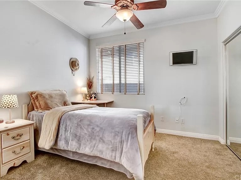 Building Photo - 2027 Warble Ct