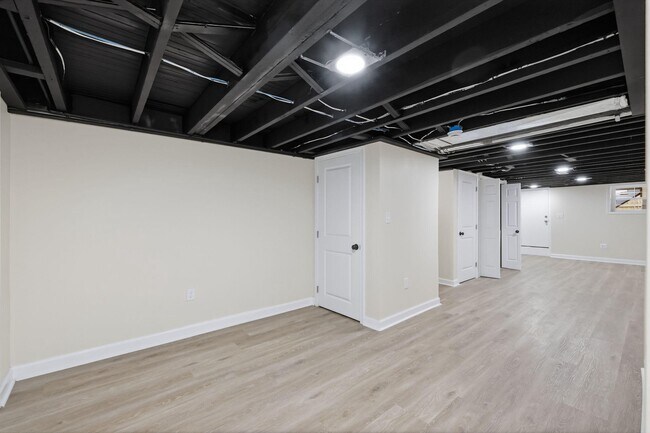Building Photo - 245 N Monastery Ave