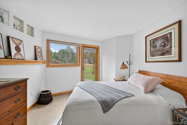 Building Photo - 106 Mountain Laurel Ln