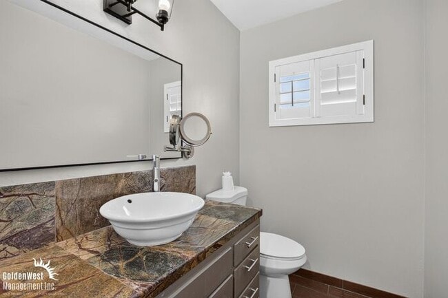 Building Photo - Charming 3Bdm 2Ba Home with Private Backyard in Phoenix!