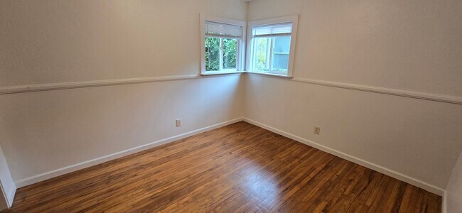 Building Photo - 778 Litchfield Ave