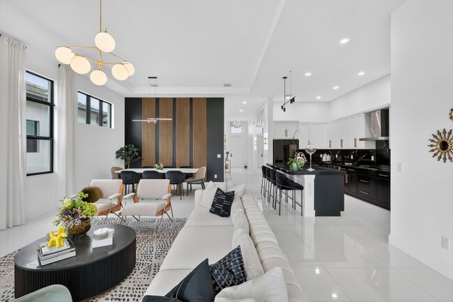 Building Photo - 10195 SW Latium Wy