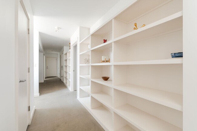 Building Photo - Modern Living + Downtown OKC + 3 bedrooms + 2 Car Garage