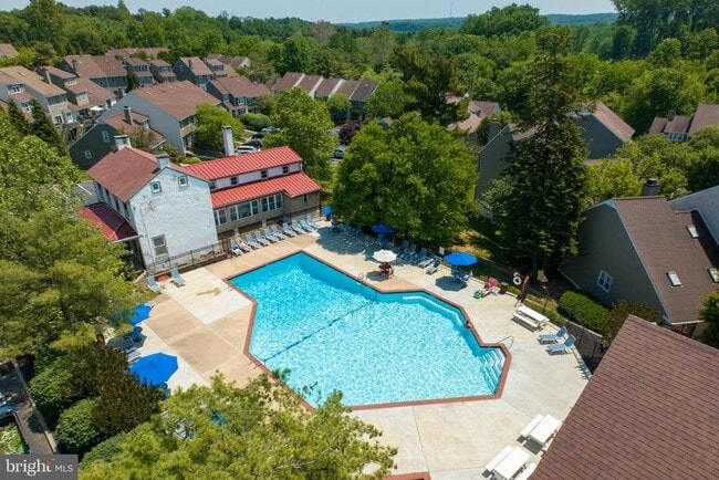 Building Photo - 1104 St Michaels Ct