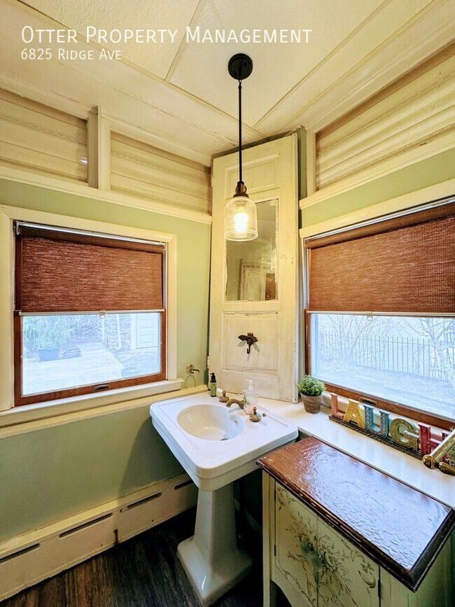 Building Photo - 6825 Ridge Ave