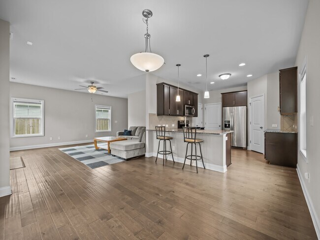 Building Photo - 220 Salty Dog Ln