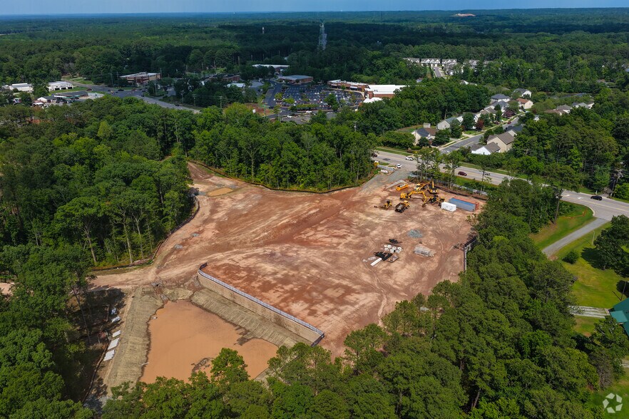 Aerial Photo - Pointe Grand Parkwood at Durham