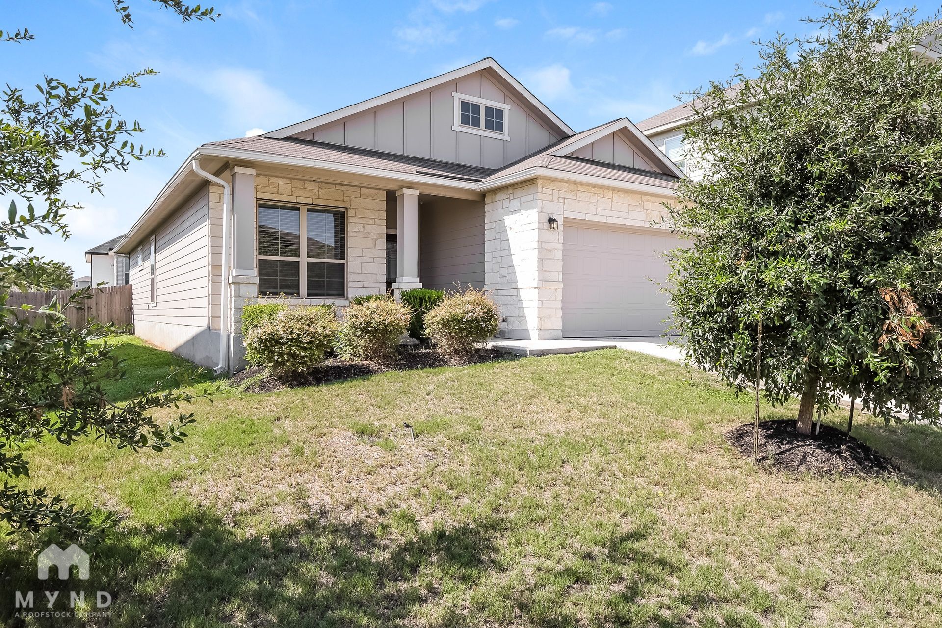 Building Photo - 2066 Rhesus Vw