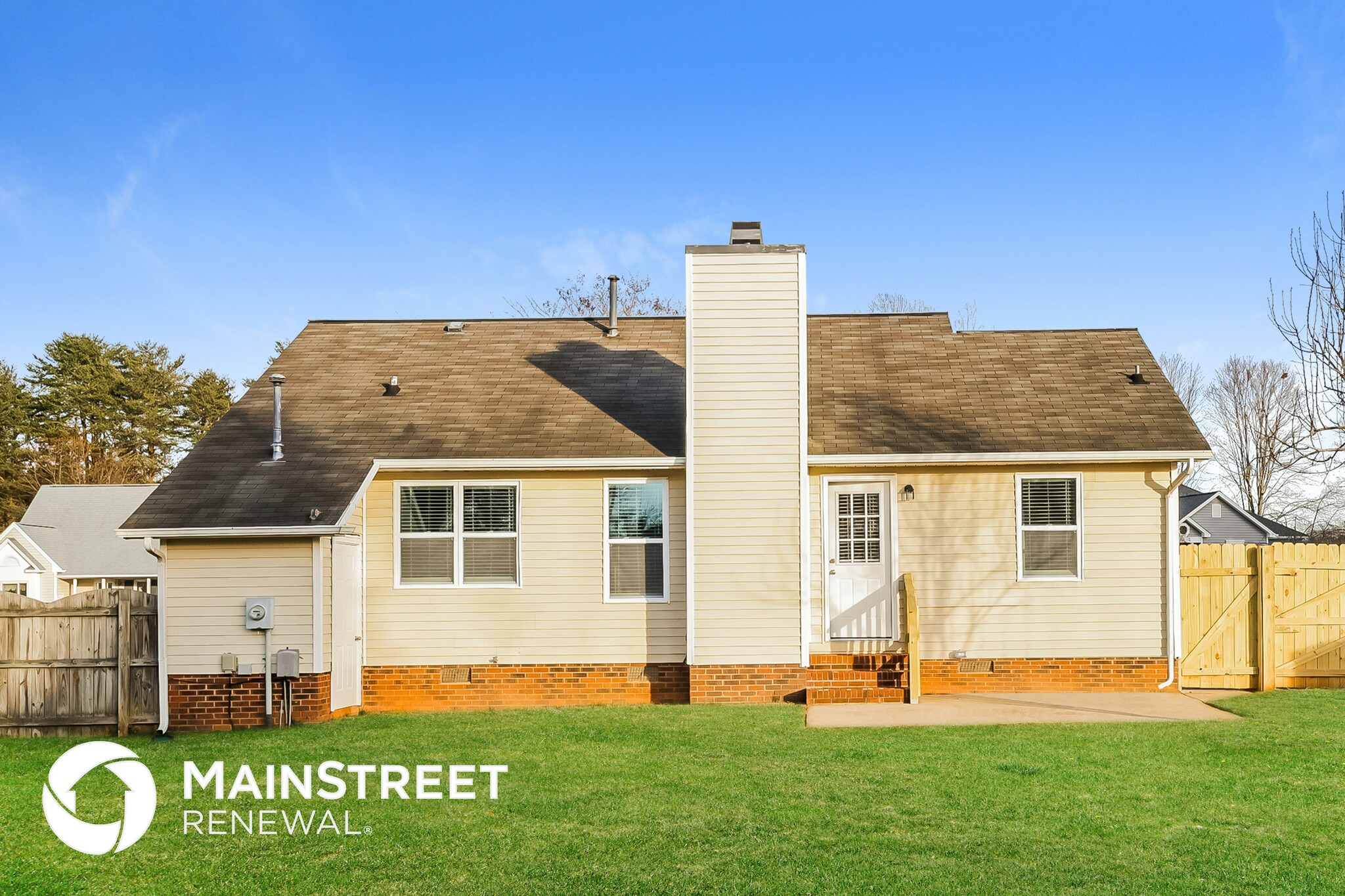 Building Photo - 203 Sullivan Ct