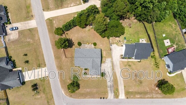 Building Photo - 11 Sawtooth Oak Cir