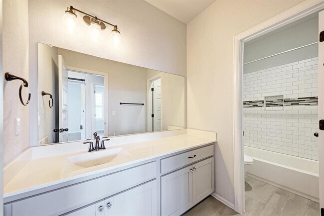 Building Photo - 10201 Cienega Cove