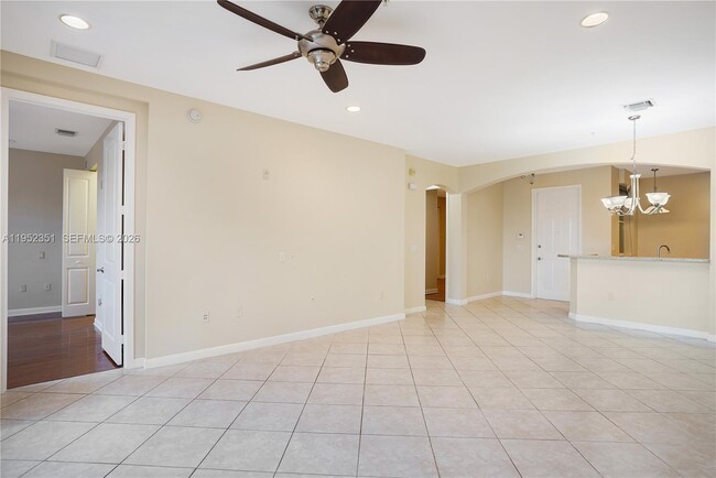 Building Photo - 2900 NW 125th Ave