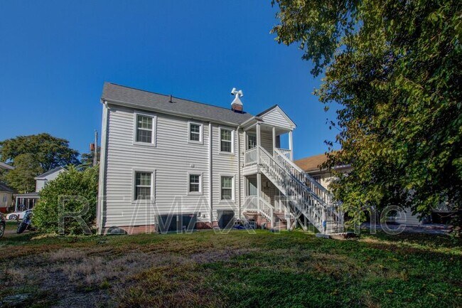 Building Photo - 1135 Jackson Ave
