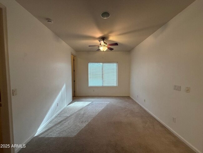 Building Photo - 2807 E Desert Broom Pl