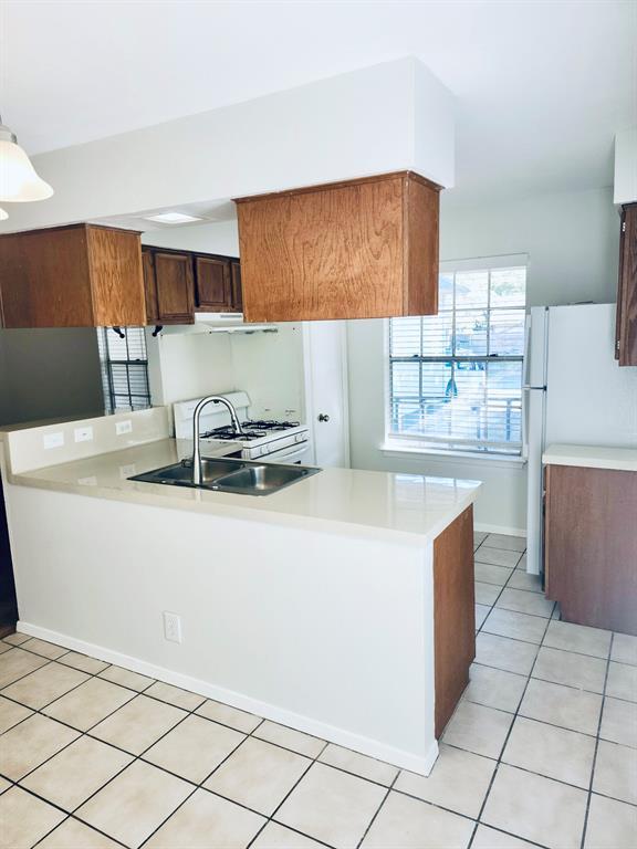 Building Photo - 1922 Nicole Cir