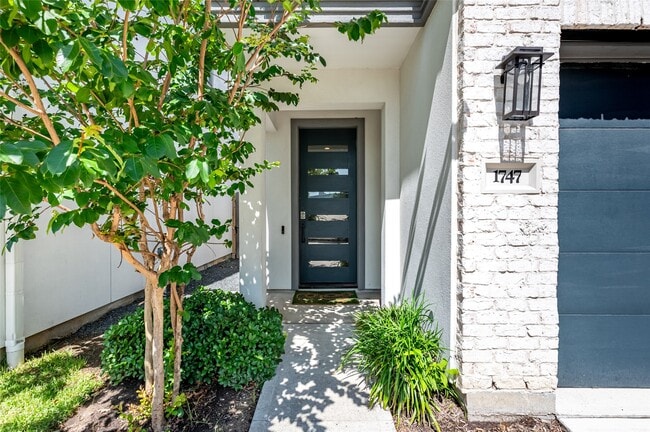 Building Photo - 1747 Ojeman Spring Ln